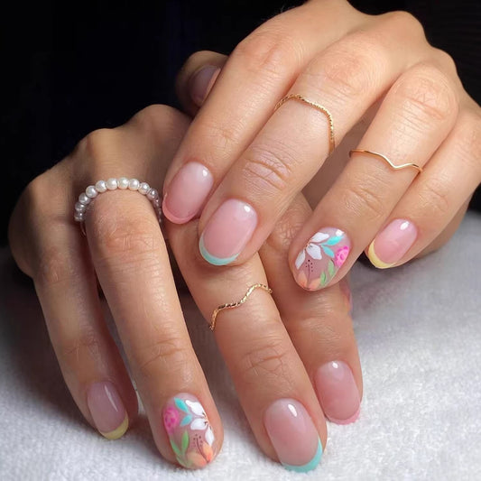 Whimsical Garden Short Oval Pastel with Floral Design Press-On Nail Set