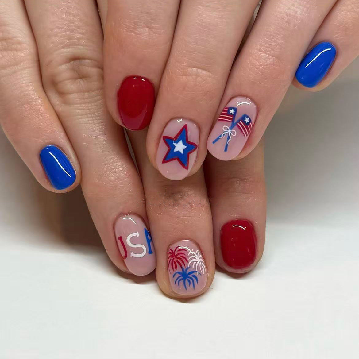Patriotic Celebration Short Oval Red Blue Glitter Press-On Nail Set