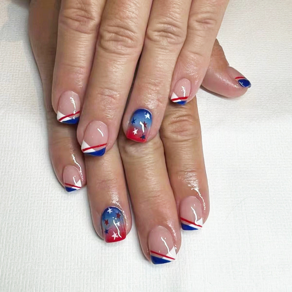 Patriotic Glamour Elegant Short Square Red and Blue Press on Nail Set with Star Accents