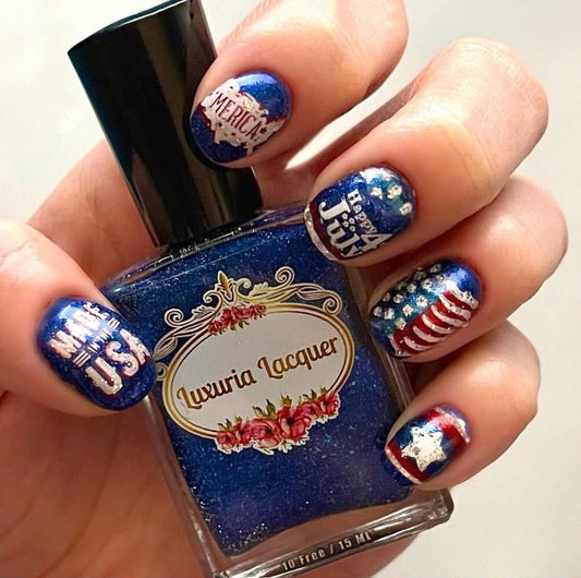 Patriotic Sparkle Short Round Blue Press On Nail Set with Festive Fourth of July Designs