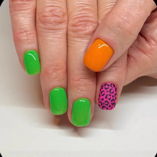 Vibrant Safari Short Square Green and Orange Set with Playful Leopard Accent