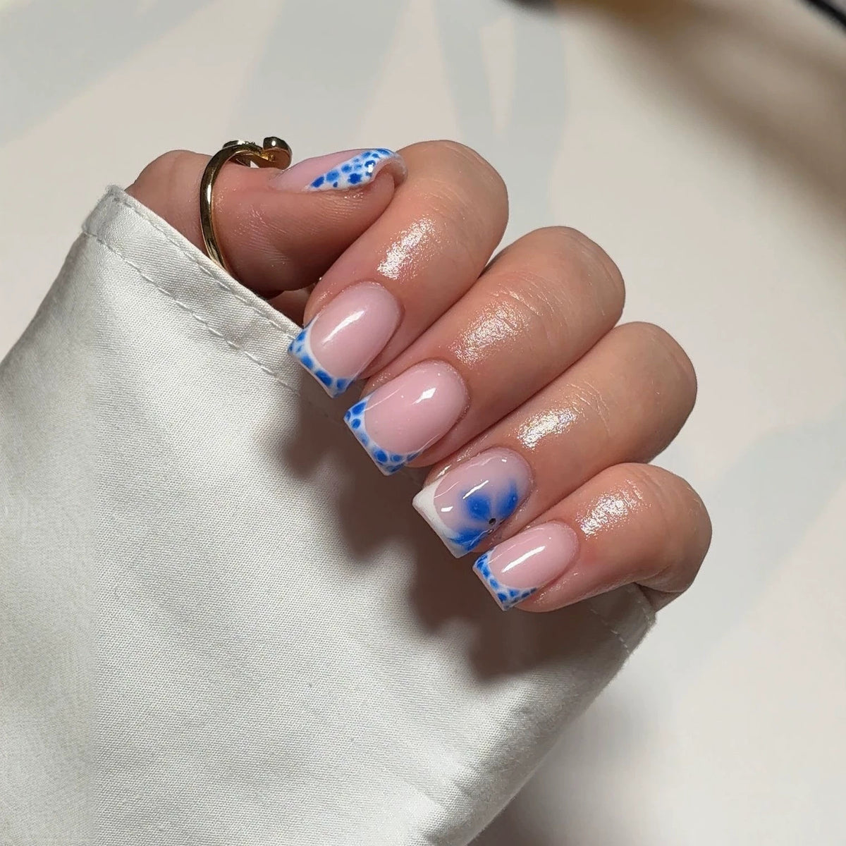 Ocean Breeze Short Square Blue Ombre Nail Set