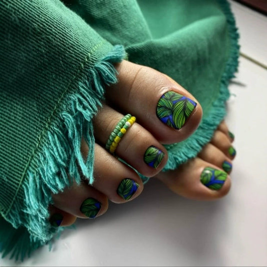 Tropical Elegance Short Square Green Leaf Design Press On Toenail Set