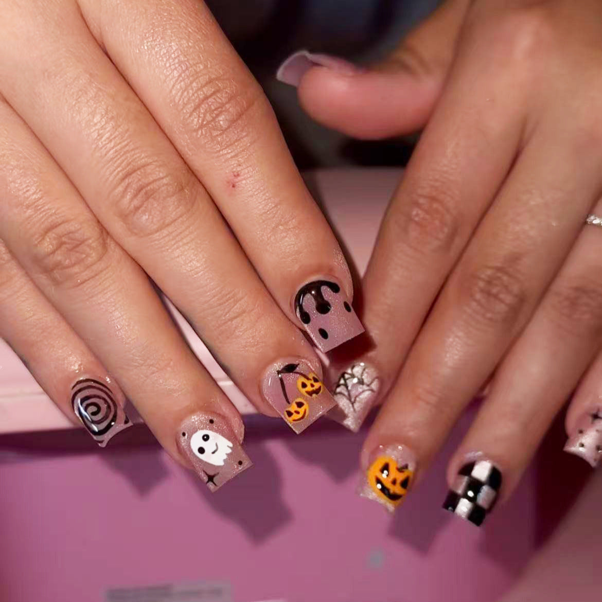 Spooky Short Square Glittery Ghost Nail Set