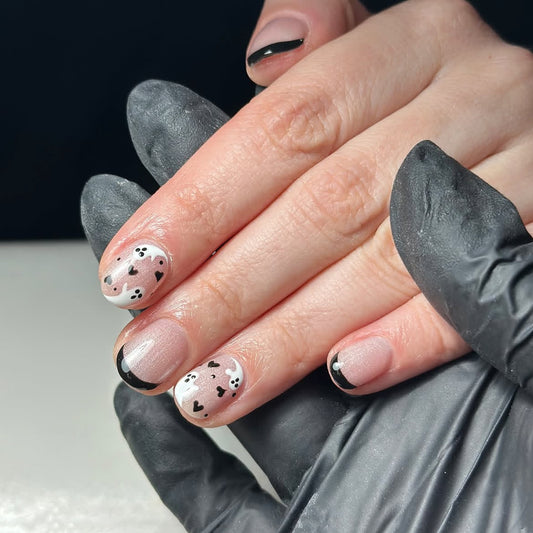 Chic Elegance Short Round Pink with Heart and Black Accent Press-On Nail Set