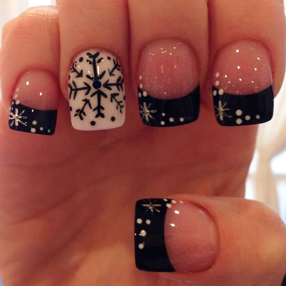 Winter Wonderland Medium Square Black and White Press On Nail Set with Unique Snowflake Design