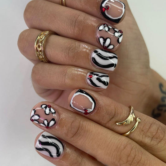 Chic Elegance Artfully Shaped Short Square Black and White with Eye-catching Floral Accents Nail Set