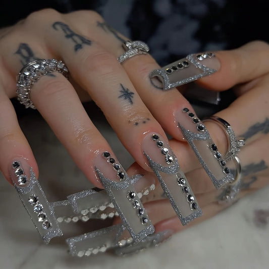 Glamorous Chic Long Square Silver Press On Nail Set with Eye-Catching Rhinestone Accents