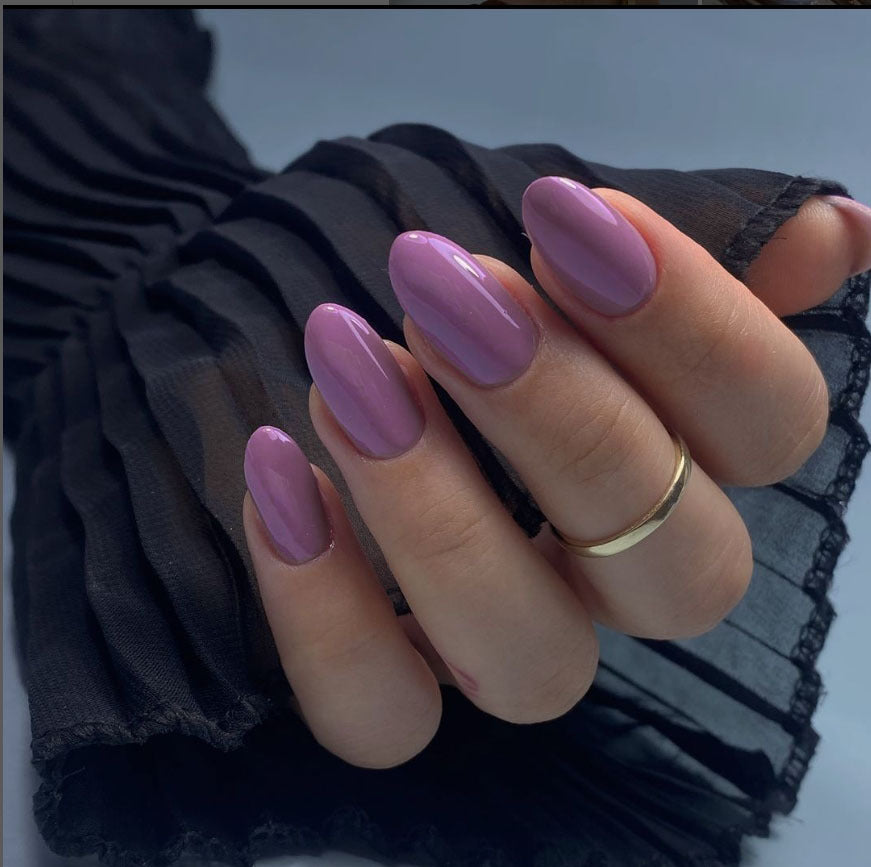 Elegant Lavender Long Oval Press On Nail Set with Glossy Finish