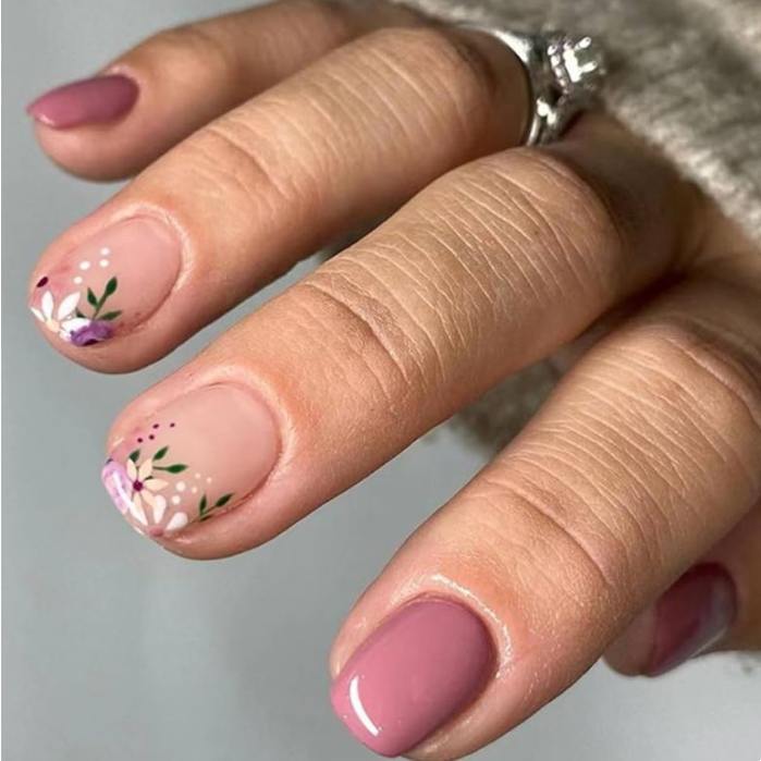 Floral Elegance Short Square Pink with Botanical Design Press On Nail Set