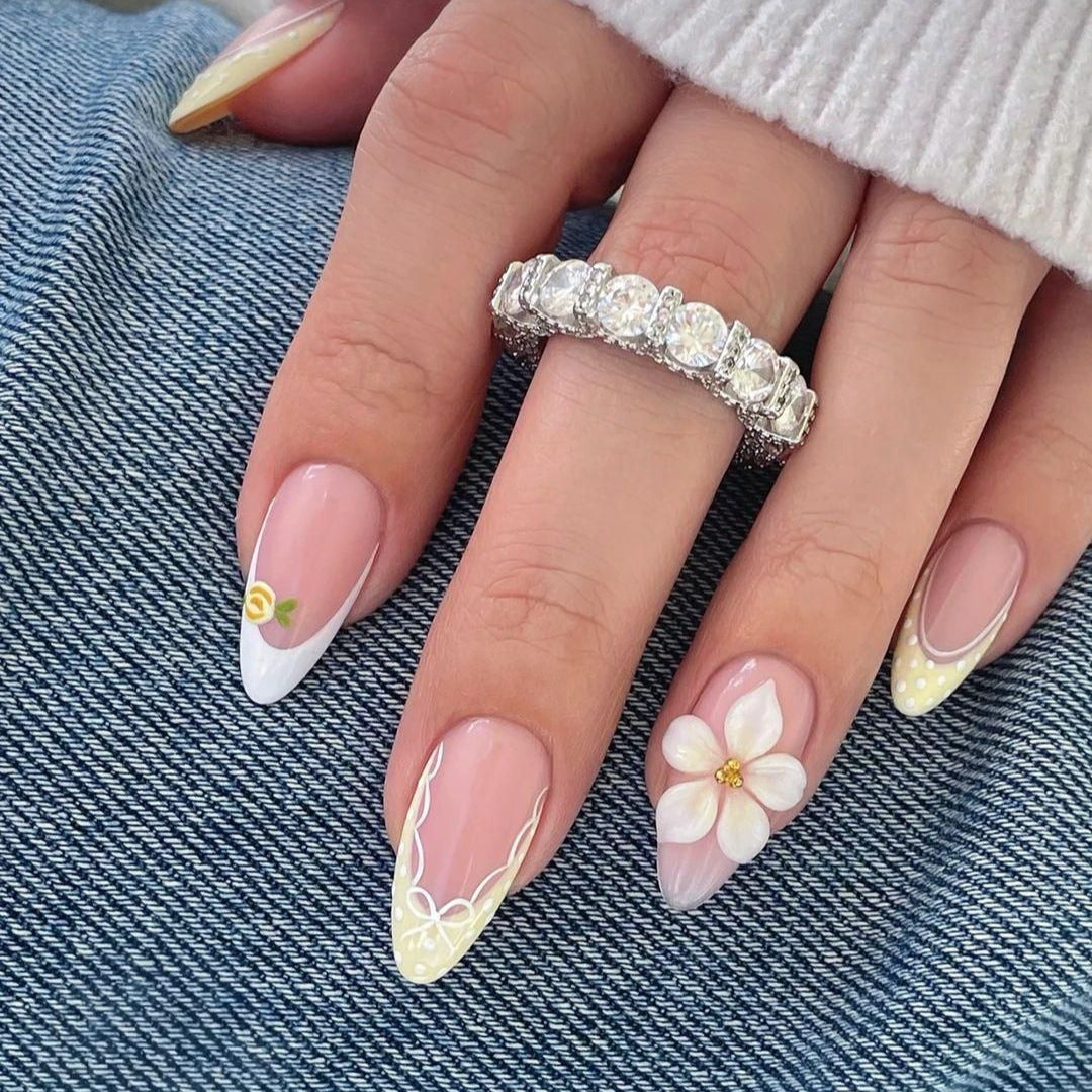 Floral Elegance Medium Almond Pink with Charming Floral Art Press on Nail Set