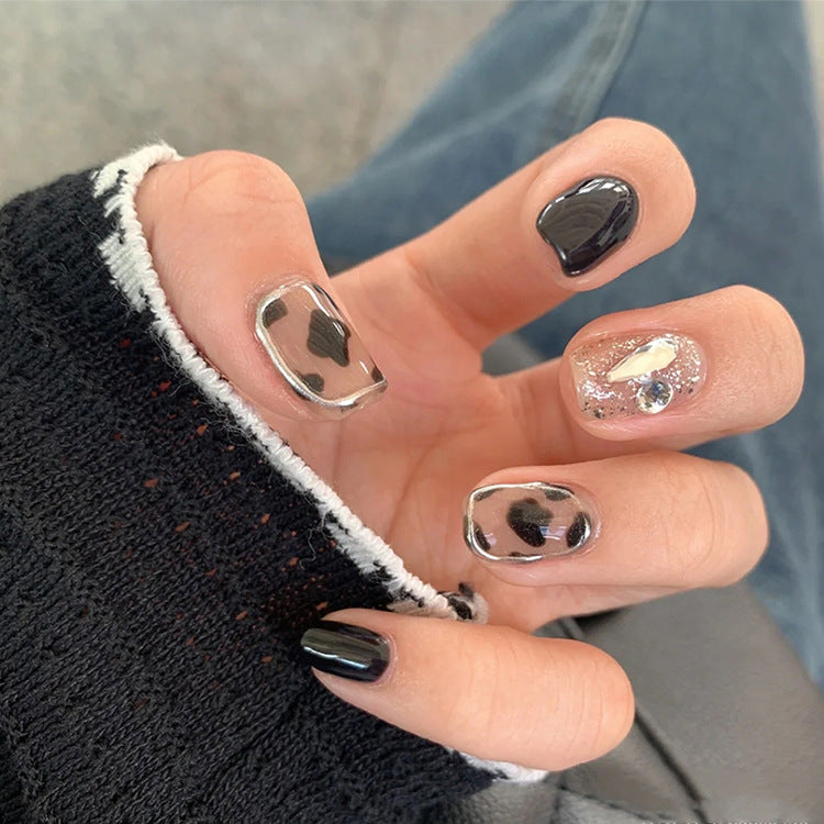 Chic Cattle Print Short Square Glossy Black and Clear Nail Set with Sparkling Accent Design