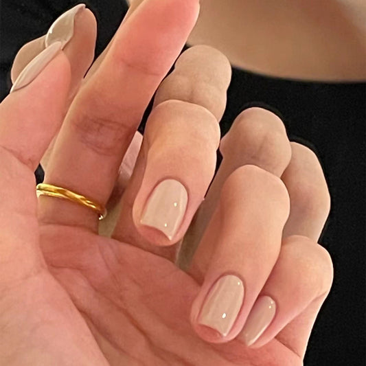 Elegant Affair Short Length Square Beige Press On Nail Set with Glossy Finish