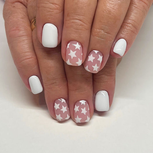 Starry Dreamscape Elegant Short Square White and Pink Nail Set with Charming Star Motif
