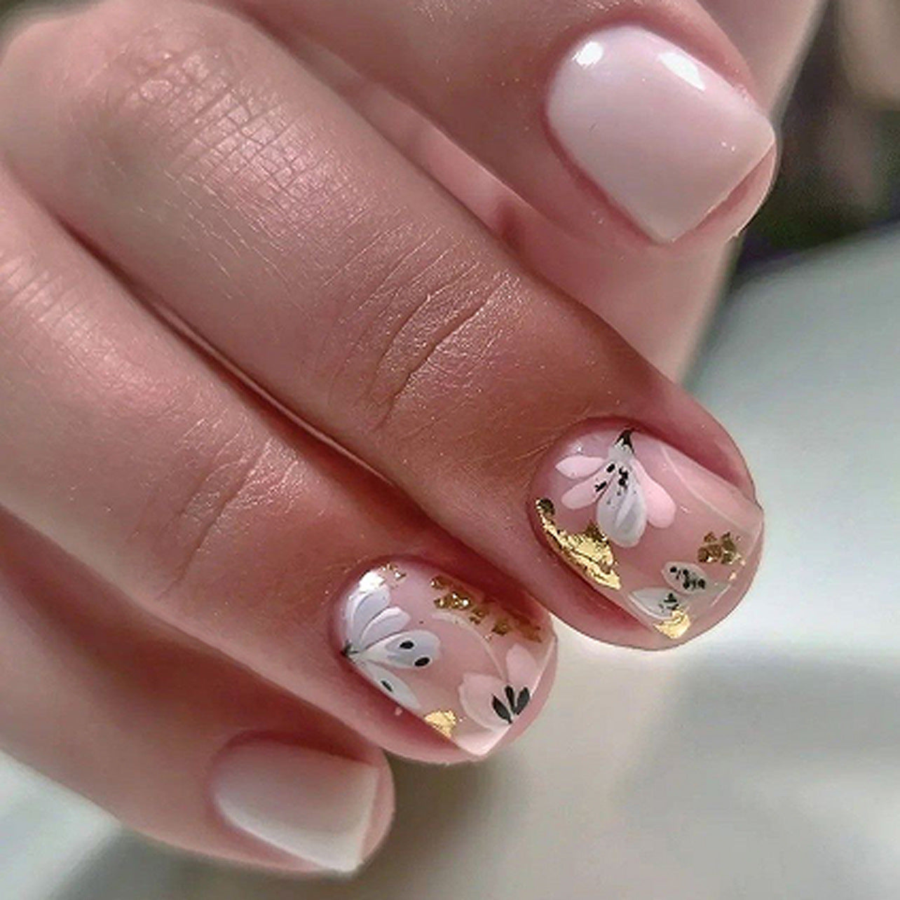 Blossoming Elegance Short Square Beige with Floral Accents and Gold Flakes Press on Nail Set