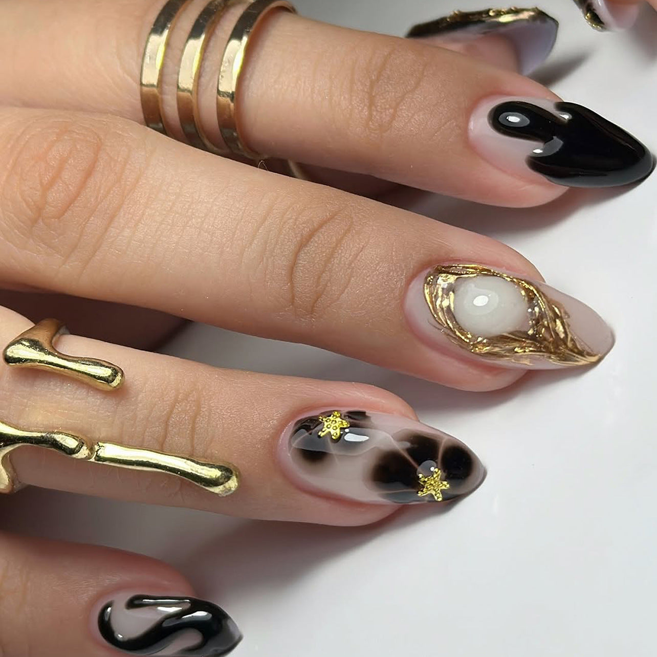 Glamorous Midnight Fantasy Medium Almond Black and Gold Accent Press On Nail Set