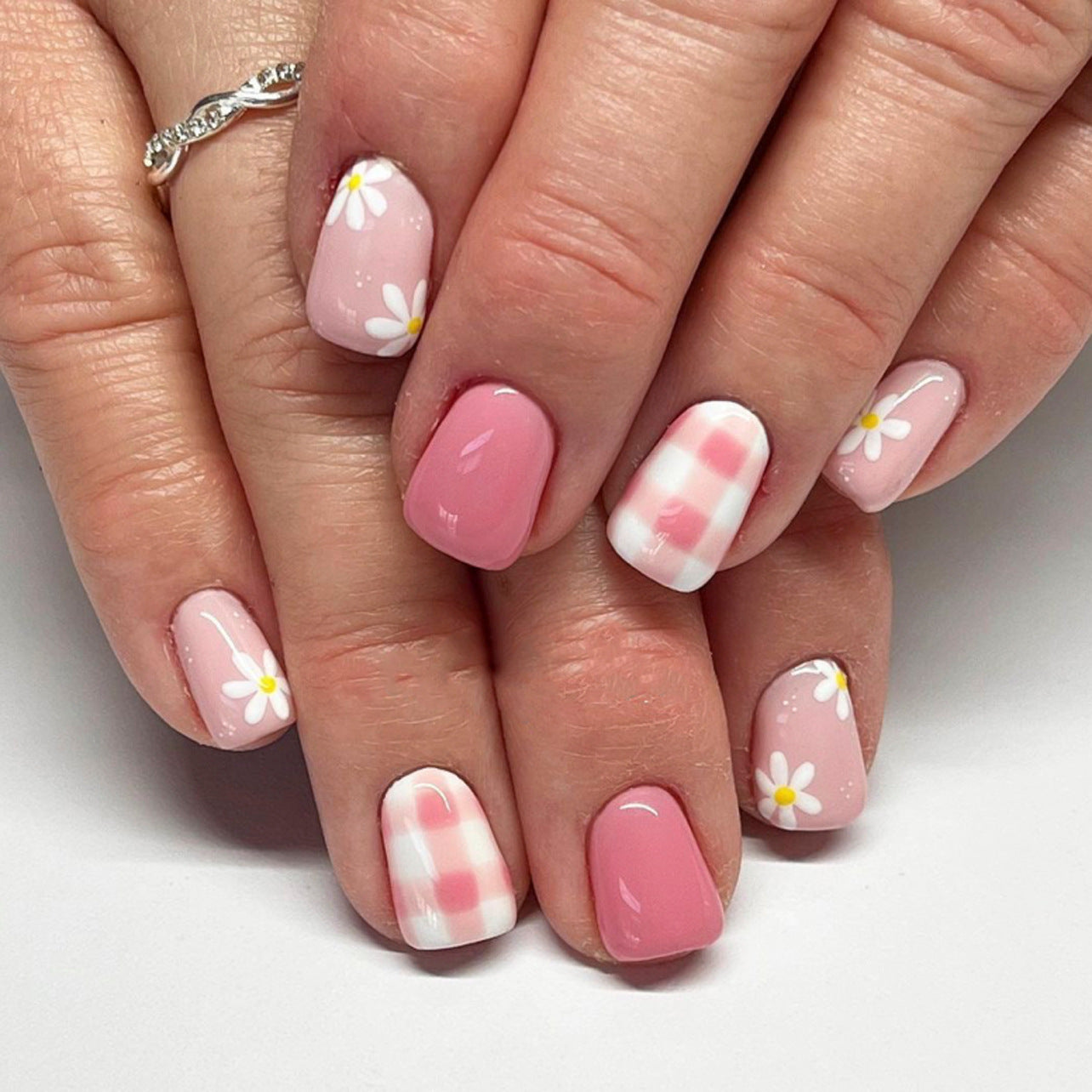 Charming Spring Vibes Short Square Pink Press On Nail Set with Floral and Gingham Patterns