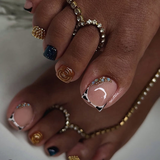 Bohemian Bliss Short Square Pink with Gold Accents and Artistic Floral Design Press-On Toenail Set