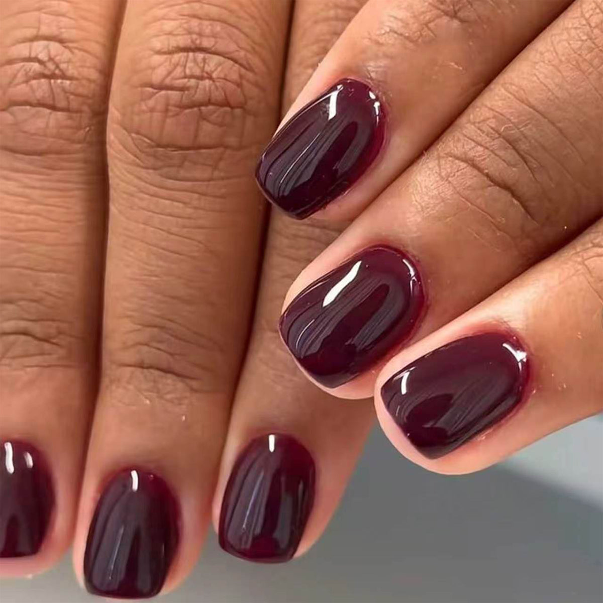 Elegant Midnight Short Square Deep Burgundy Glossy Nail Set