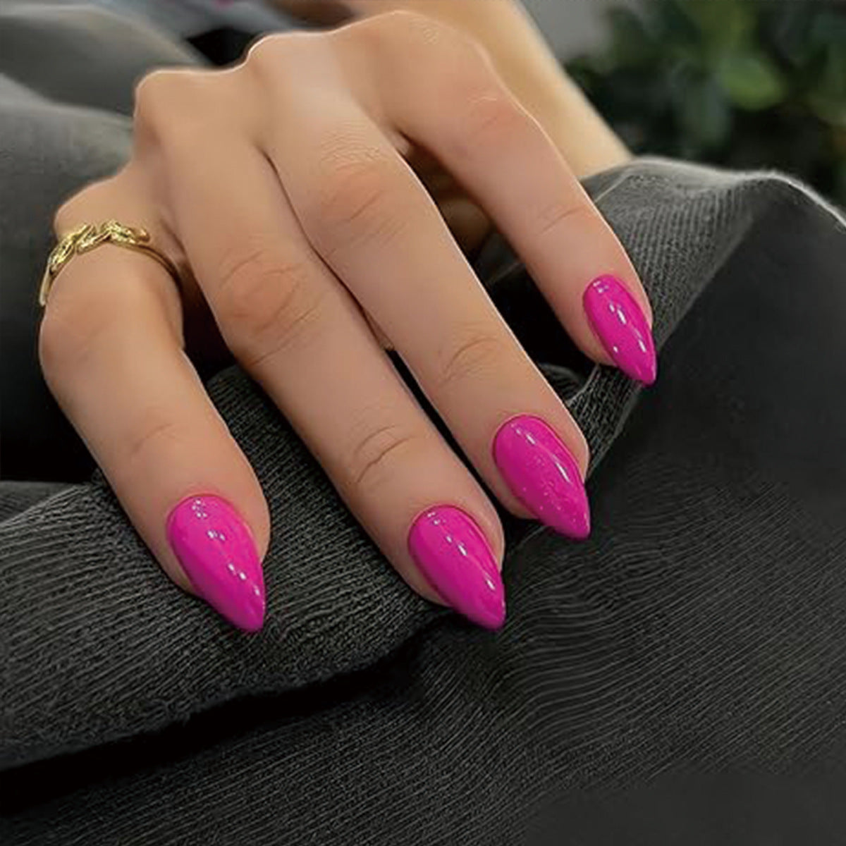 Glamorous Elegance Medium Almond Shiny Fuchsia with Unique Glossy Finish Press On Nail Set