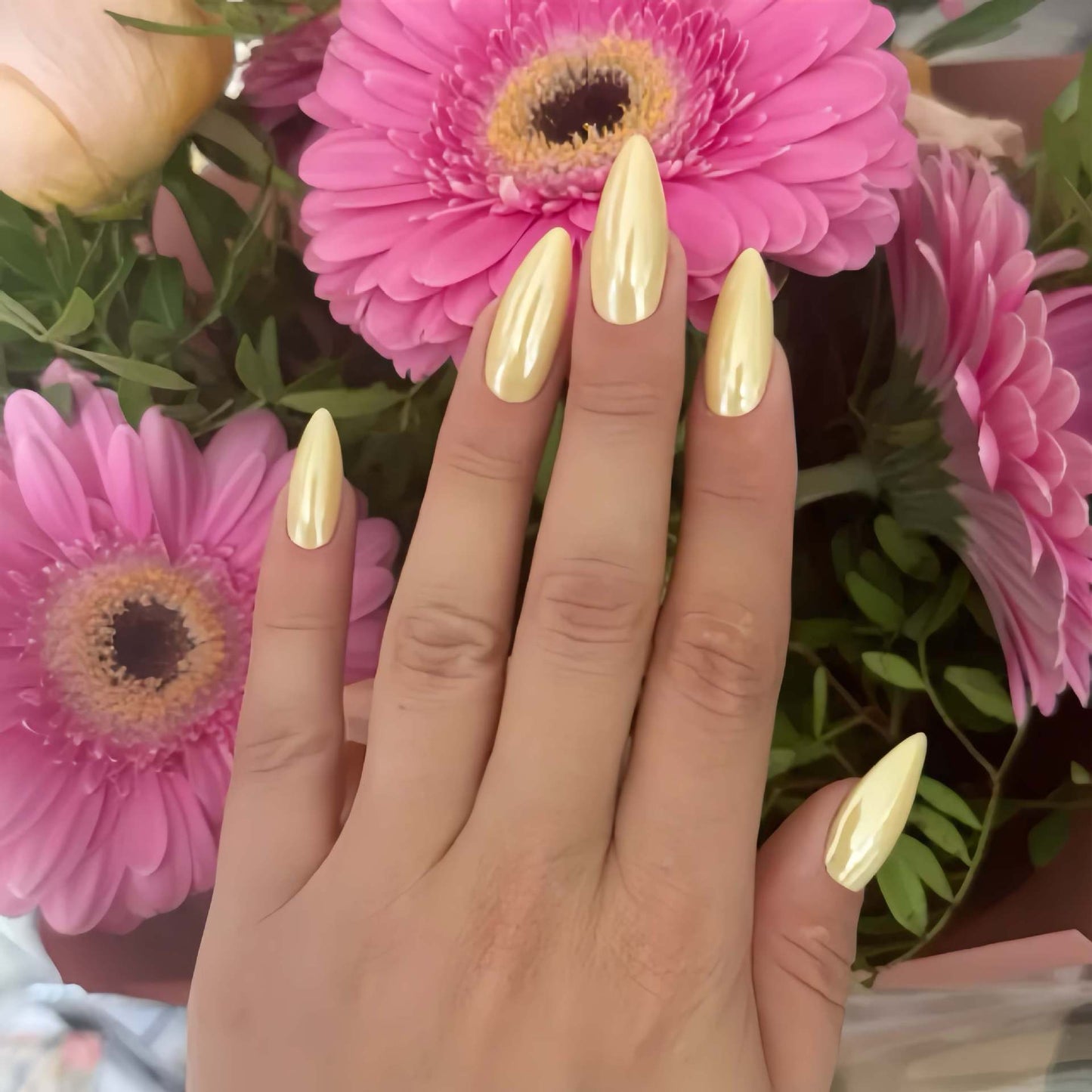 Golden Glamour Medium Almond Yellow Iridescent Press-On Nail Set
