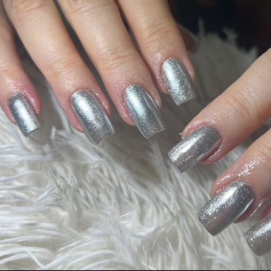 Glamorous Silver Square Long Lasting Press On Nail Set with Sparkling Glitter Finish