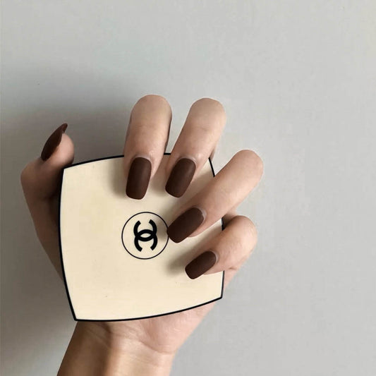 Elegant Espresso Medium Round Matte Press On Nail Set for a Sleek Look