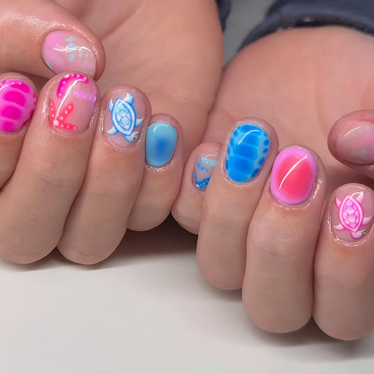 Tropical Vibes Short Round Blue and Pink Ombre Nail Set with Unique Shell Art