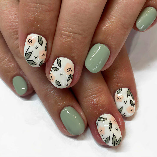 Botanical Bliss Short Round Green Floral Design Press-On Nail Set