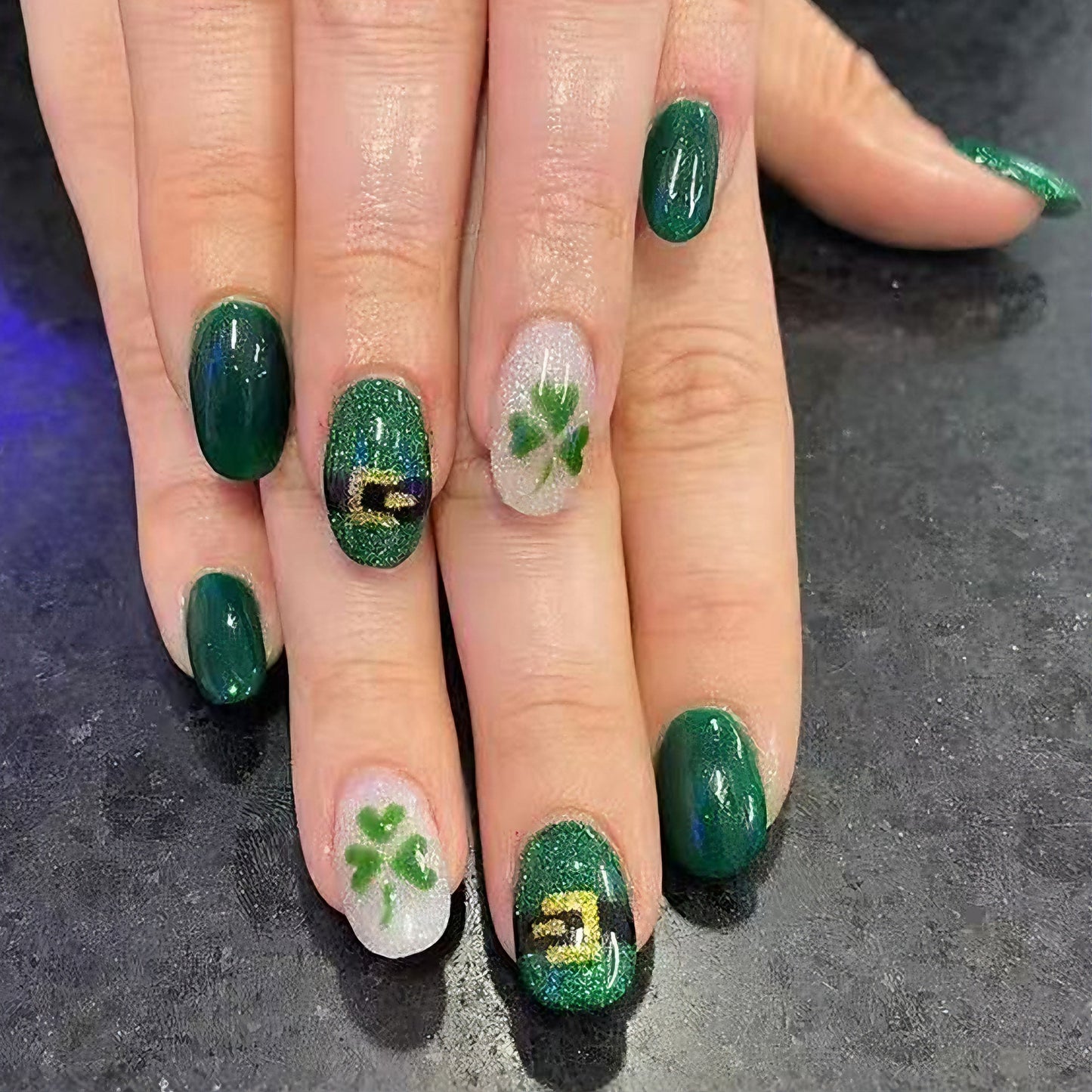 Lucky Clover Long Oval Emerald Shine Nail Set