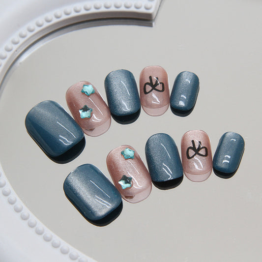 Starry Night Elegance: Short Round Press On Nails in Dual-Tone Blue and Pink with Embellished Star Accents