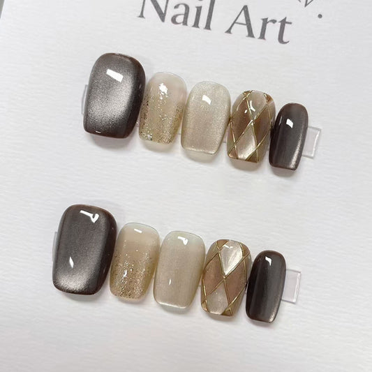 Elegant Autumn Vibes Short Square Brown Ombre Design with Golden Accents Press on Nail Set