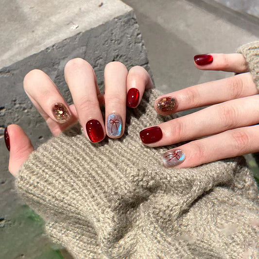 Glamorous Autumn Palette Glossy Short Squoval Burgundy Nail Set with Glittering Bow Design