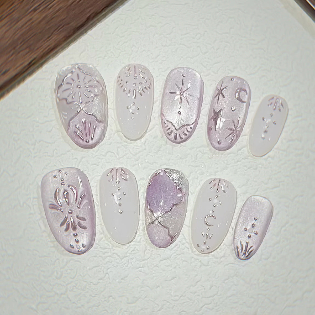 Celestial Dream Short Oval Purple Floral Design Press On Nail Set