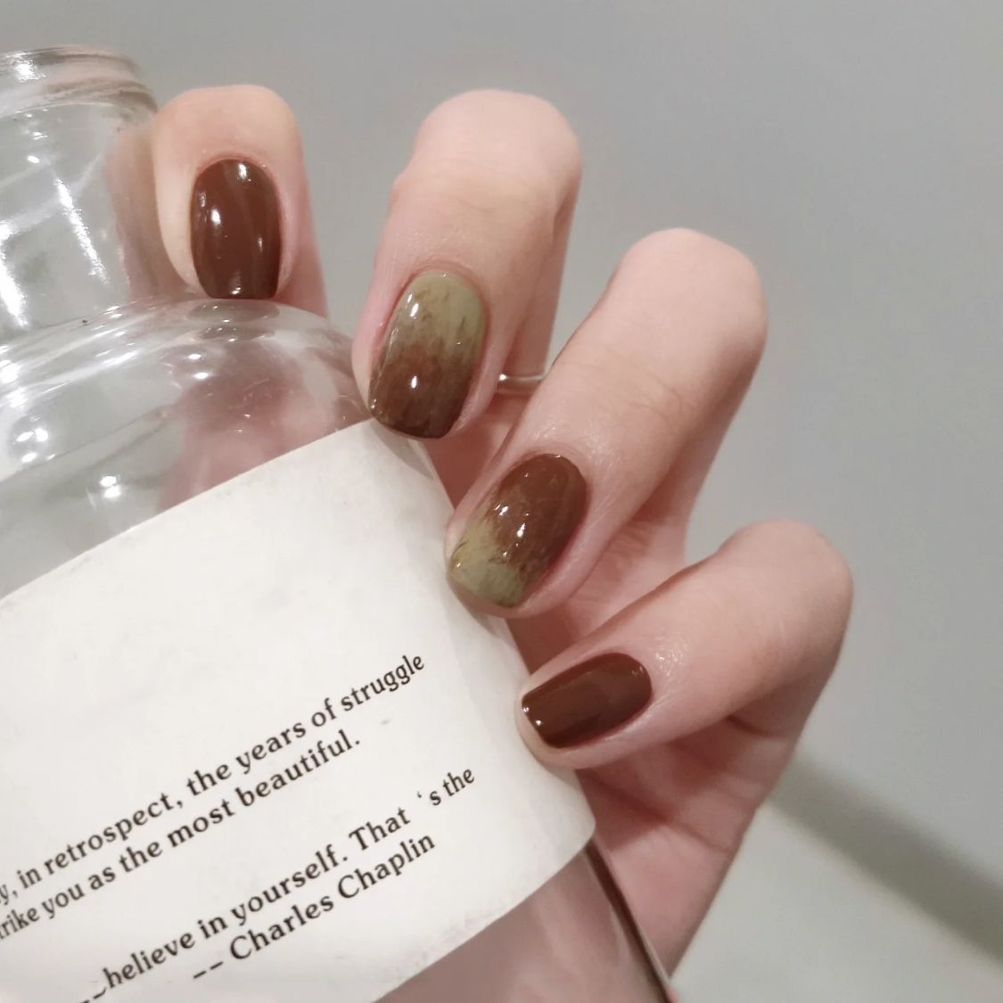 Autumn Elegance Medium-Length Squoval Press On Nail Set in Brown and Green Ombre Look