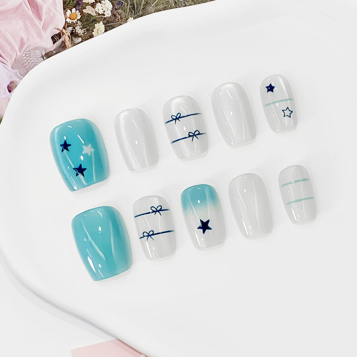 Celestial Dreams Oversized ShortSquare Blue and White Ombre Press-On Nail Set Featuring Charming Star and Bow Designs