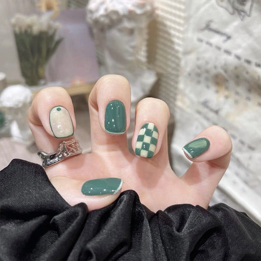 Enchanted Emerald Collection Short-Length Oval Green Press On Nails with Marbled Accent Design