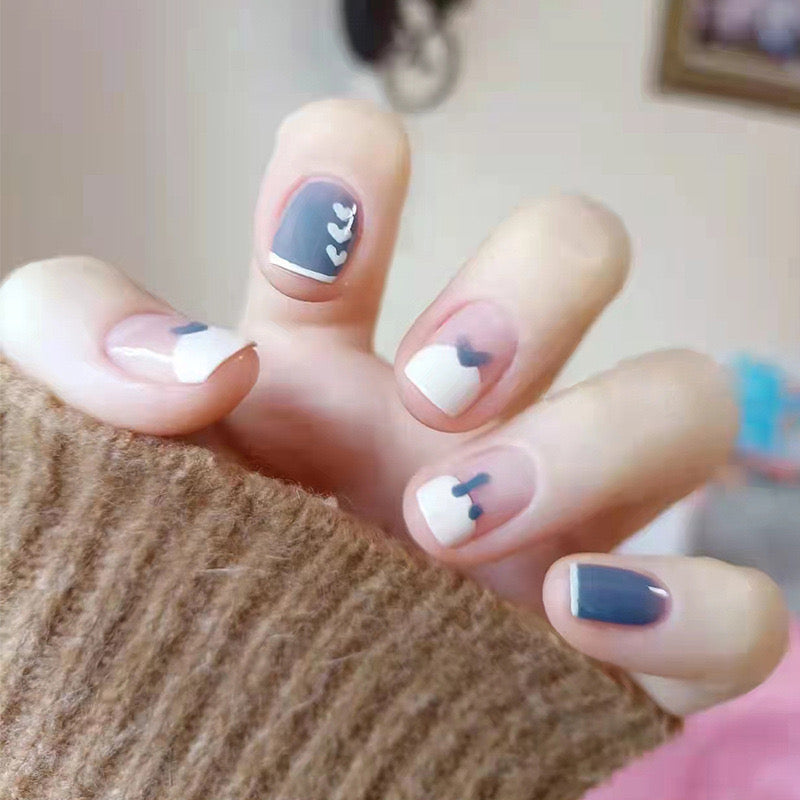 Chic Minimalist Short Round Press On Nail Set in Pastel and Gray Tones with Geometric Accents