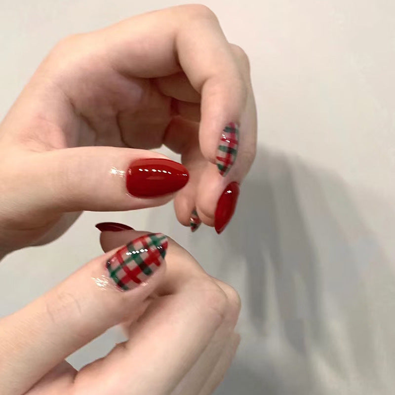Cozy Chic Red Short Almond and Plaid Accent Press-On Nail Set for Trendy Seasonal Style