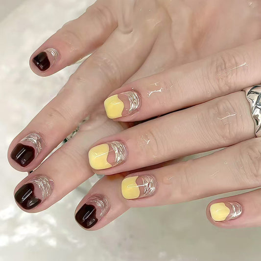 Sunshine Vibes Short Square Mustard Yellow and Deep Brown Gradient Design Press On Nail Set