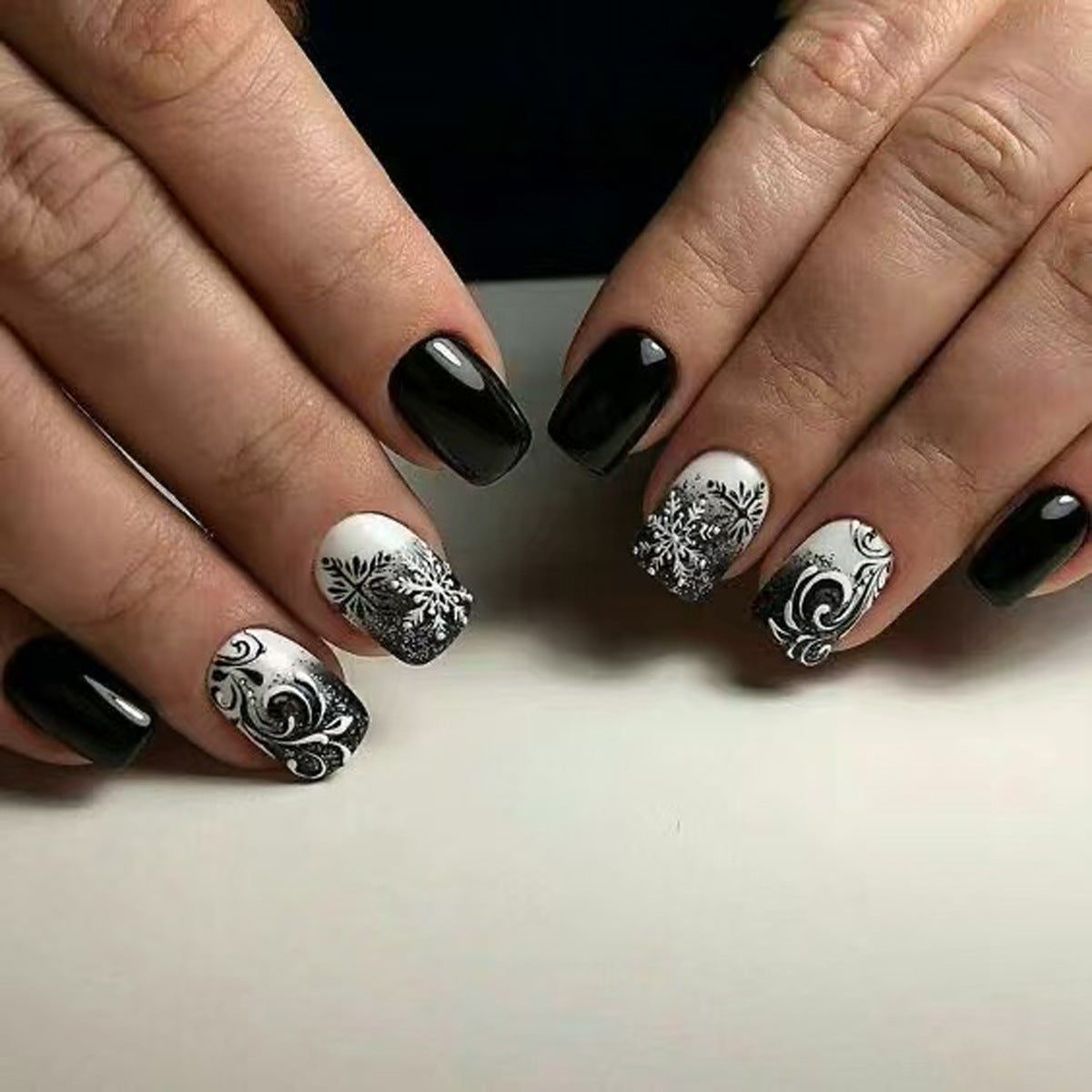Elegant Winter Wonderland Short Square Black and White Floral Press on Nail Set
