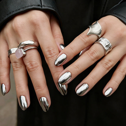 Glamorous Reflection Medium Oval Metallic Mirror Press On Nail Set with Stunning Shine