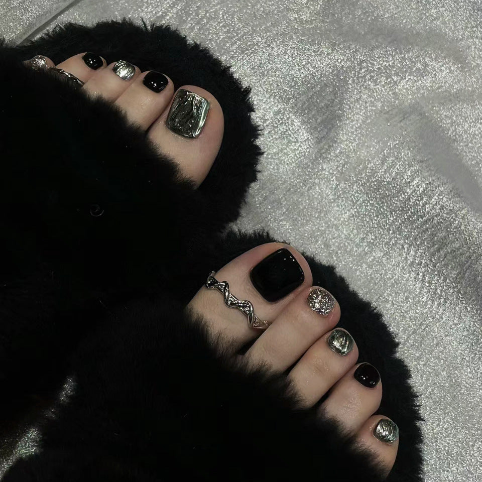 Glamorous Night Out Square Short Black and Silver Press On Nail Set with Metallic Shine