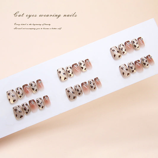 Wild Safari Elegance Short Square Brown Gradient Nails with Glamorous Animal Print Accents