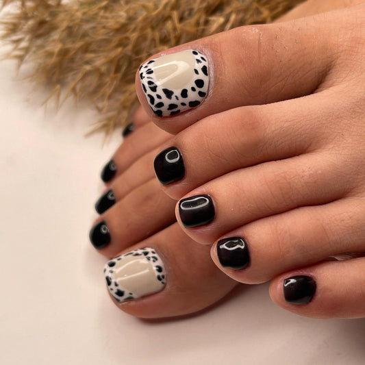 Chic Animal Print Short Square Black and White Press On Nail Set with Unique Dalmatian Design