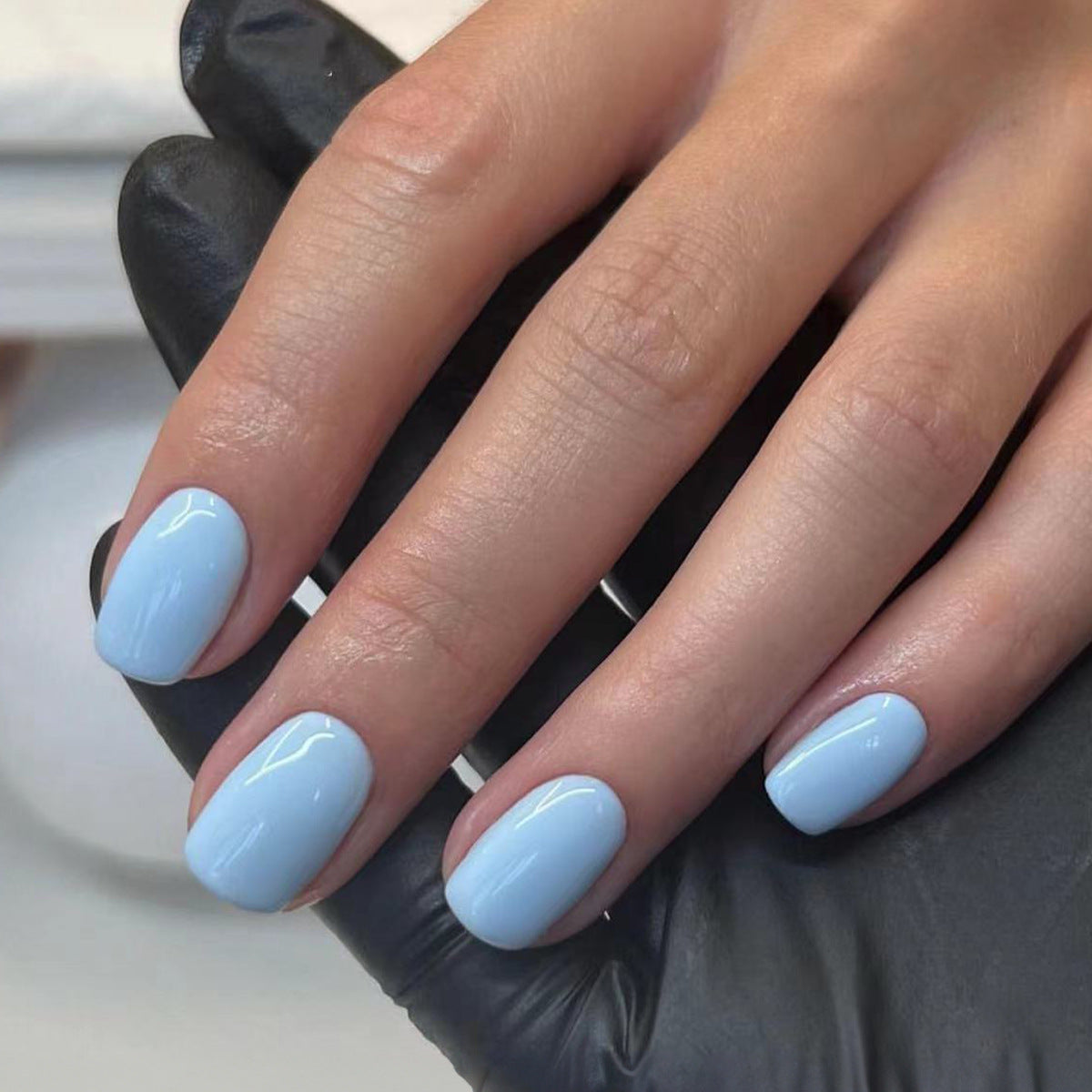 Dreamy Sky Blue Medium Oval Press On Nail Set with High Gloss Finish
