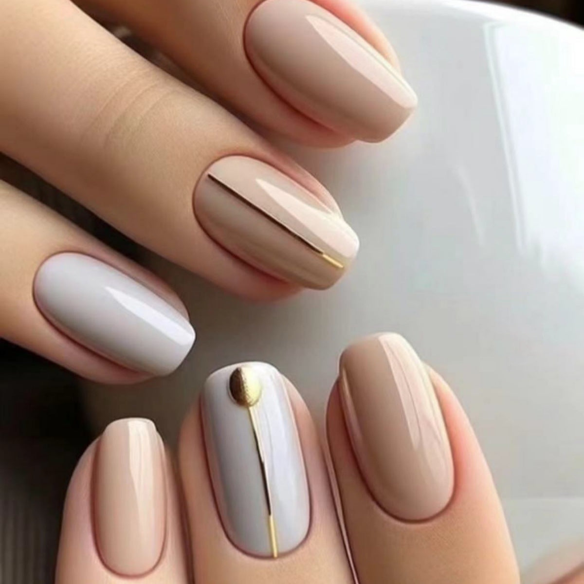 Elegant Touch Medium Coffin Shape Neutral Tones with Chic Gold Accents Press-On Nail Set