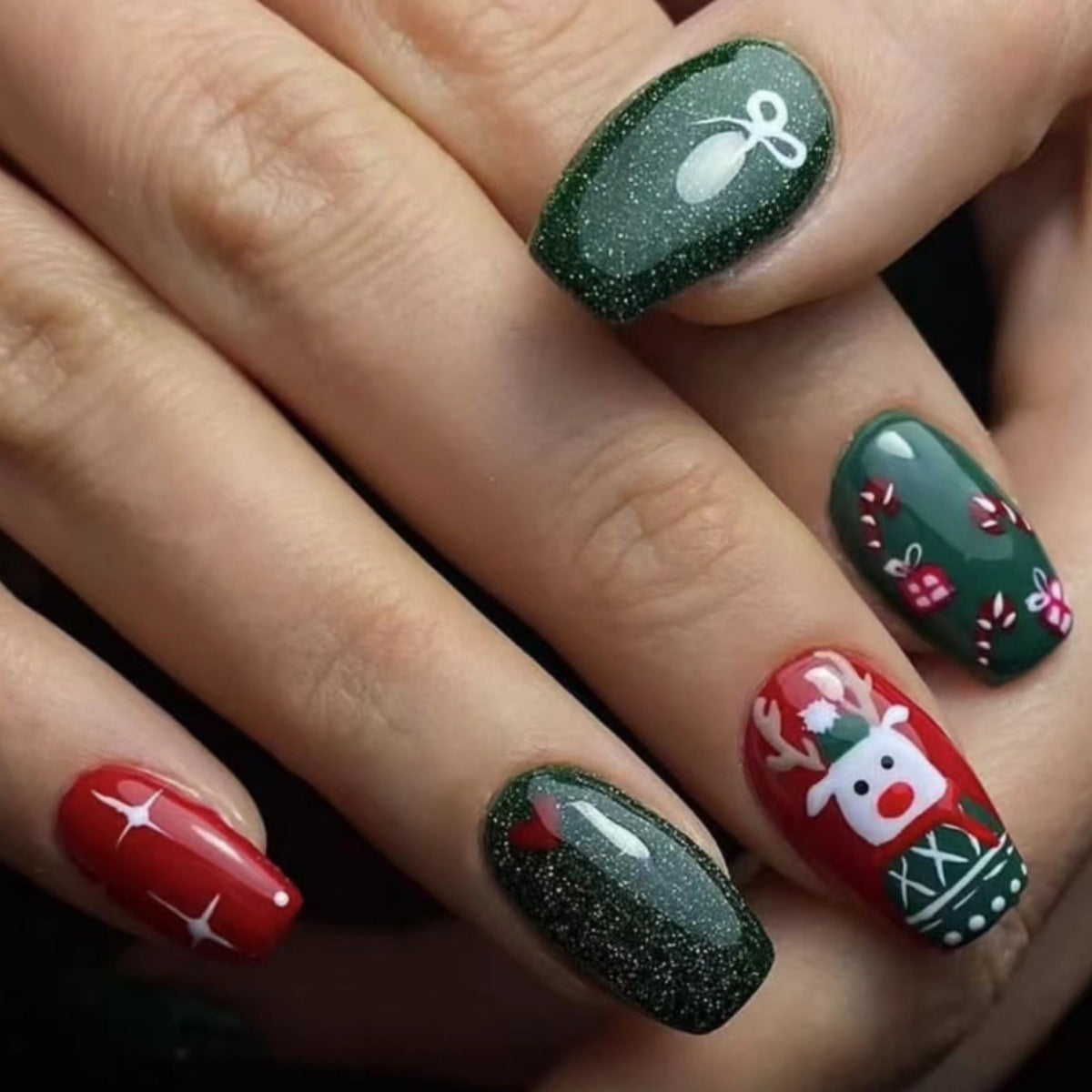 Festive Charm Glossy Short Coffin Green and Red Nail Set with Holiday Designs