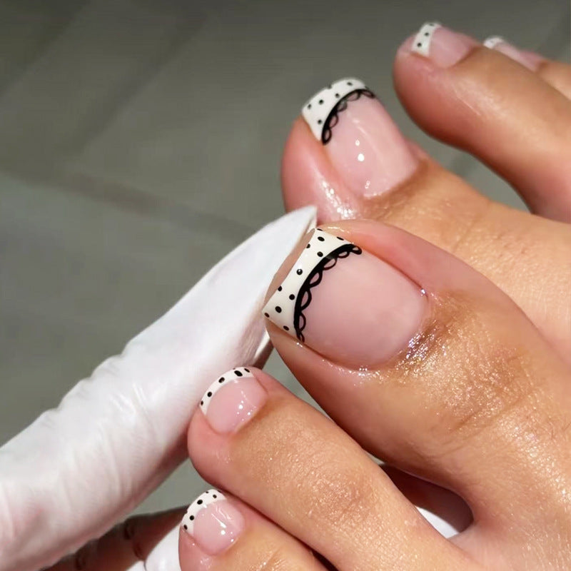 Chic French Tip Glamour Short Square White with Elegant Black Lace Design Press On Toenail Set