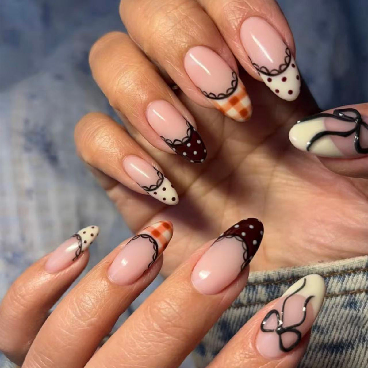 Autumn Elegance Medium Almond Beige with Charming Detailing Press Nail Set
